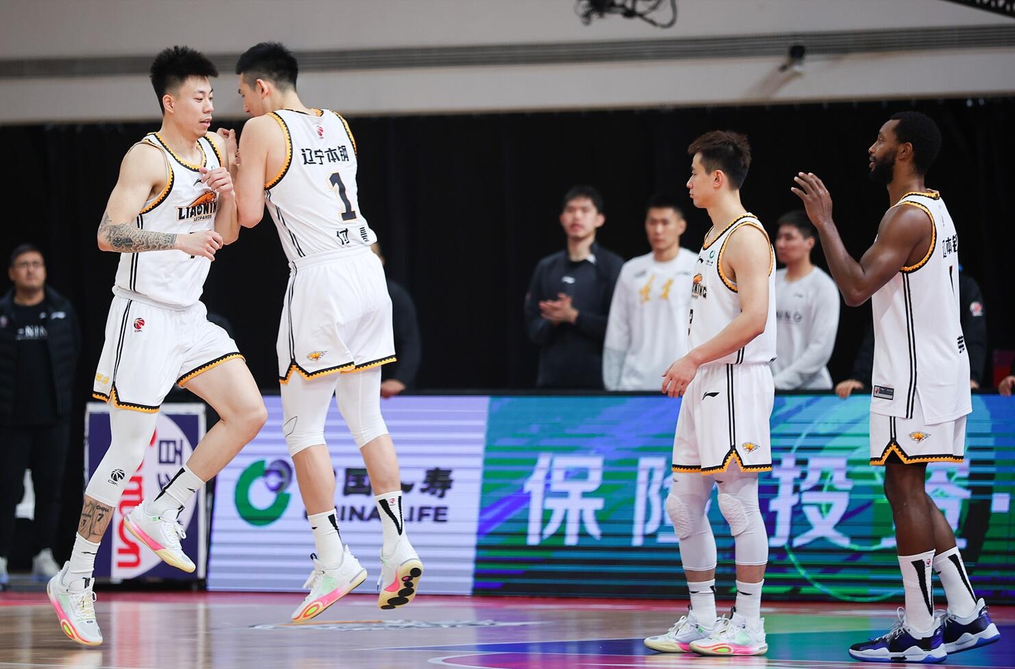 遼寧VS吉林大名單:張鎮(zhèn)麟&趙繼偉領(lǐng)銜 兩隊7名外援悉數(shù)在列